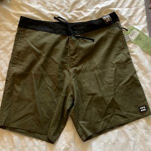 Brand new mens billlabong swim trunks